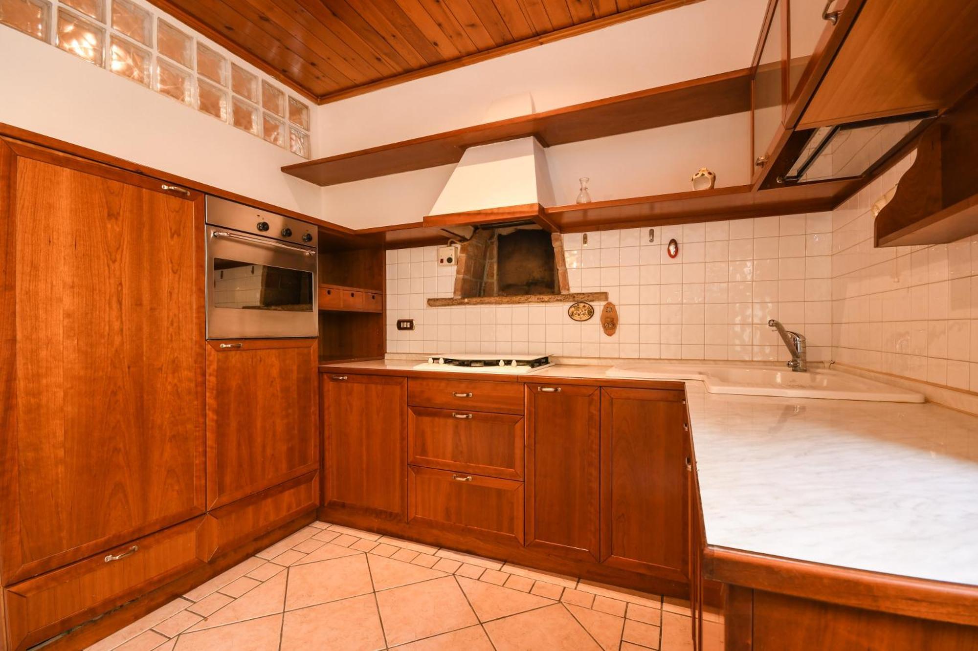 维多利亚酒店 布雷西亚 外观 照片 A typical kitchen